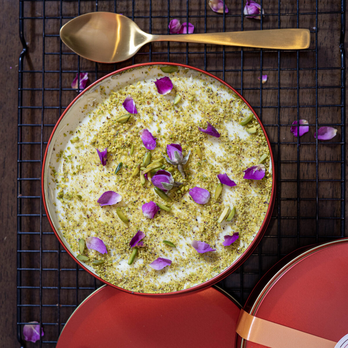 Pistachio Rose Dream Cake (500-600g) - Image 2