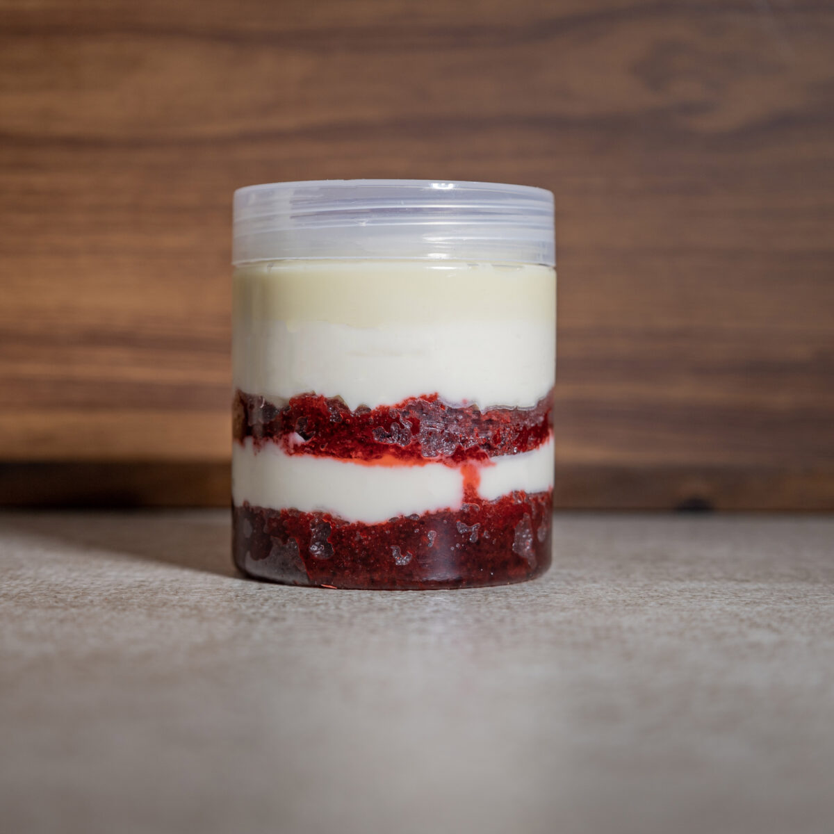 Red Velvet White Chocolate Jar Dream Cake - Image 3