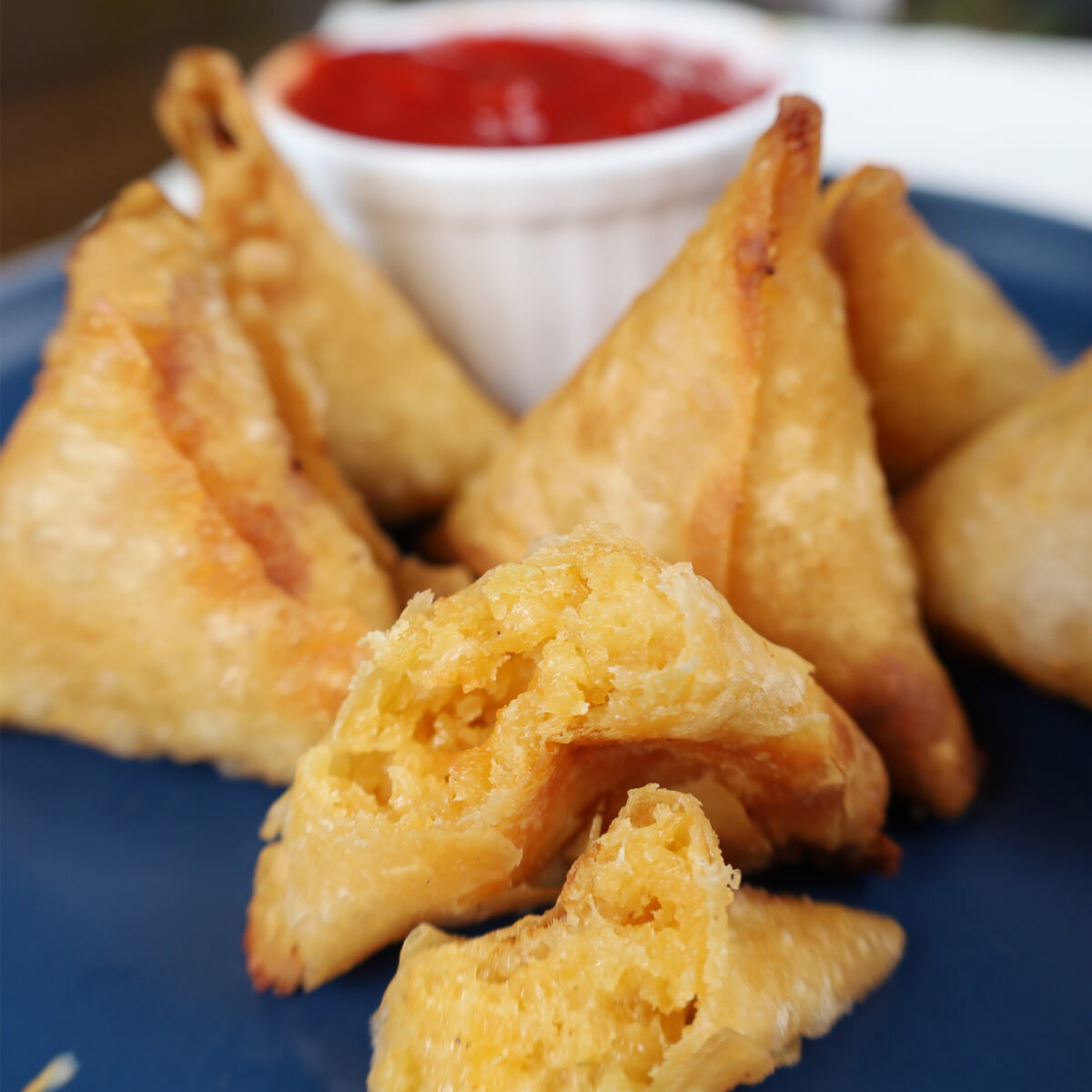 Kraft Oman Cheese Samosa 240g (9-12pcs apprx) - Image 6